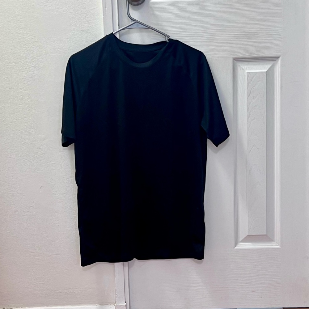 Classic Black Men's T-Shirt